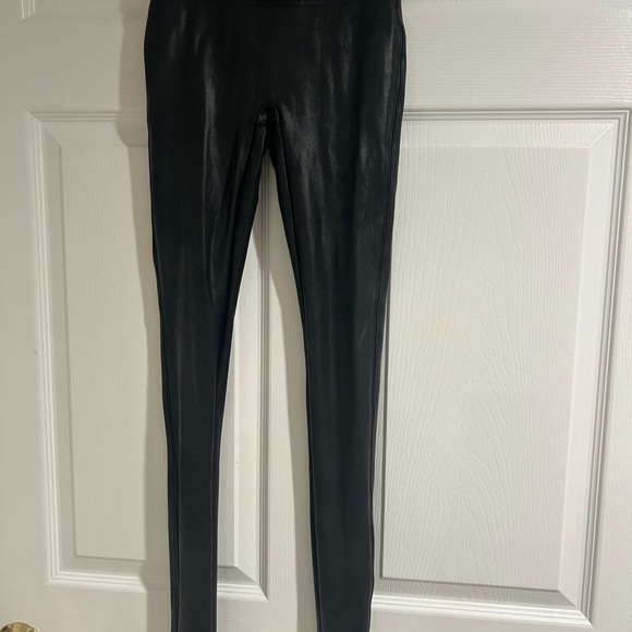 Spanx black faux leather leggings size xs - Picture 5 of 8